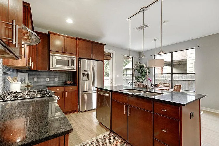 2909 Corbin Ln — Photo 6