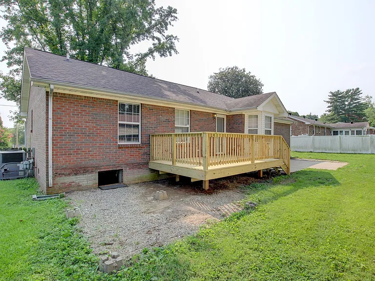 2104 Pea Ridge Rd — Photo 11