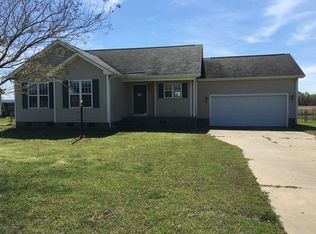 206 Sunridge Ln, Pikeville, NC 27863
