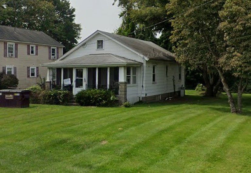 2nd image of 103 Stewart Avenue Ext