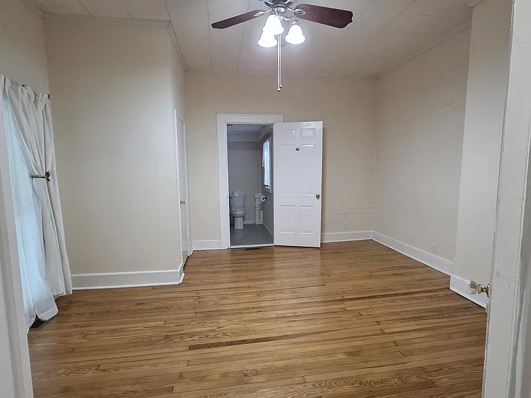 219 W Chatham St #A — Photo 6