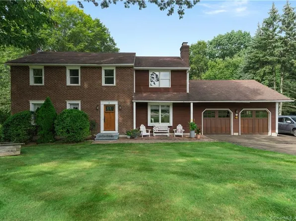 31 Twin Oak Farm Road, Wallingford, CT 06492