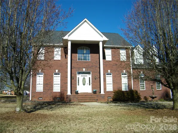 509 E Main St, Rockwell, NC 28138