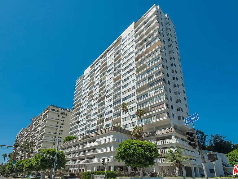 10501 Wilshire Blvd #1812 — Photo 22