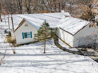 1207 Triangle Lake Rd, Howell, MI 48843