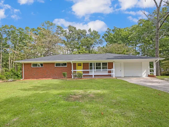 2931 Cameron Dr, Sanford, NC 27332