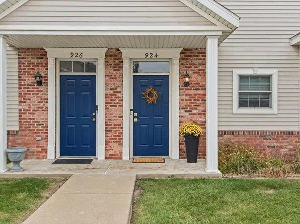 924 W Trailcreek Dr, Peoria, IL 61614