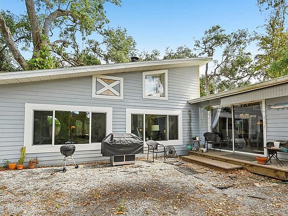 2nd image of 2507 Moorings Ln