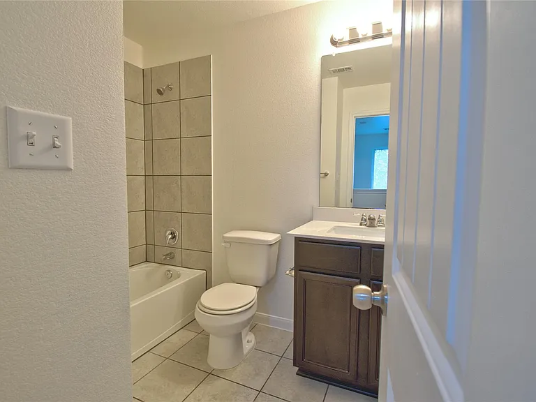 4711 Giordano Dr — Photo 13