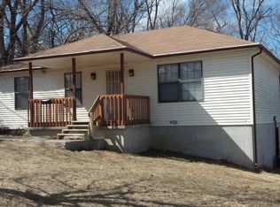 3328 Denver Ave, Kansas City, MO 64128