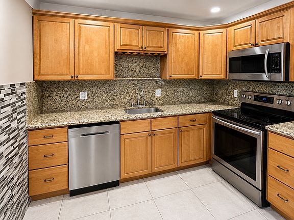 4th image of 22765 SW 66th Ave APT 206
