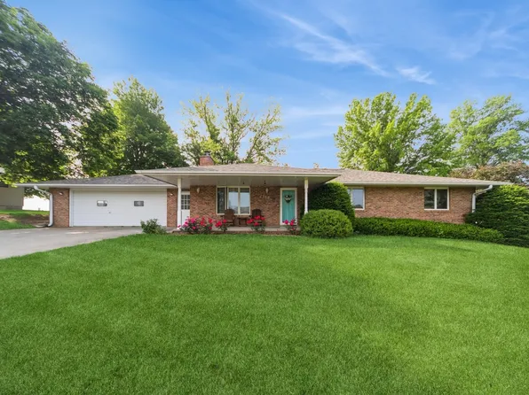 2312 Ridgeway Ave, Oskaloosa, IA 52577