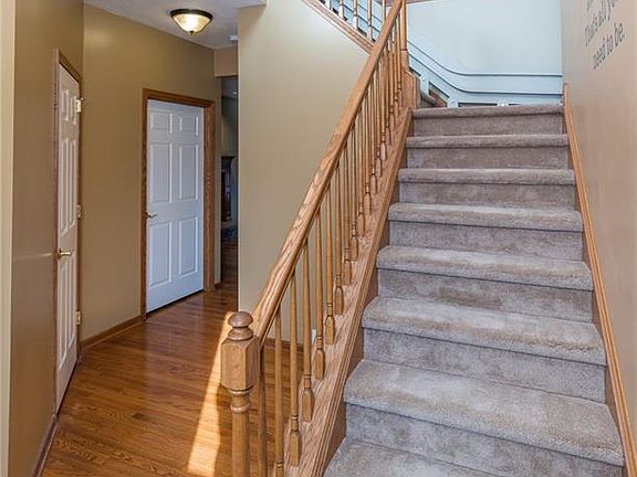 4th image of 4393 Stone Creek Dr