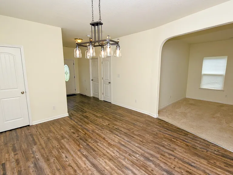 4115 Franklin St — Photo 45