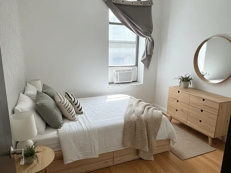 8 W 108th St #32 — Photo 2