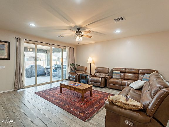 5th image of 10932 W Radcliff Dr