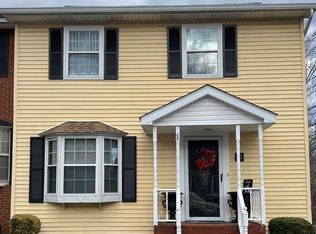 5821 E Pea Ridge Rd APT 10, Huntington, WV 25705