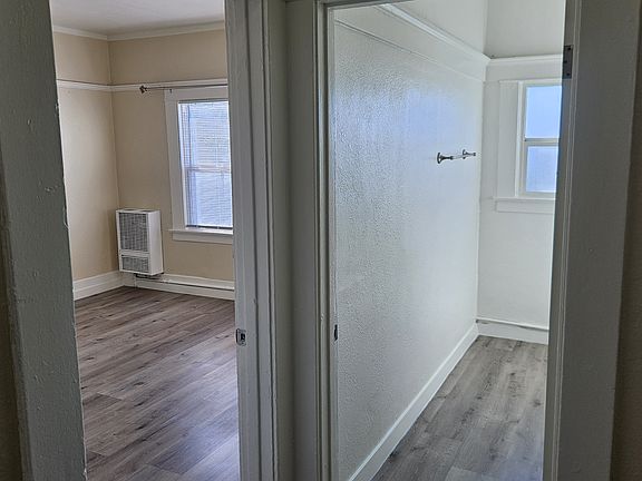 3rd image of 1330 W 11th St APT 16