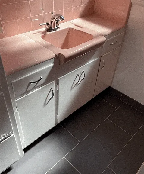 388 Staten Ave — Photo 11