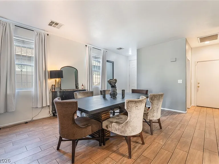 4217 Walnut Glen Dr — Photo 15