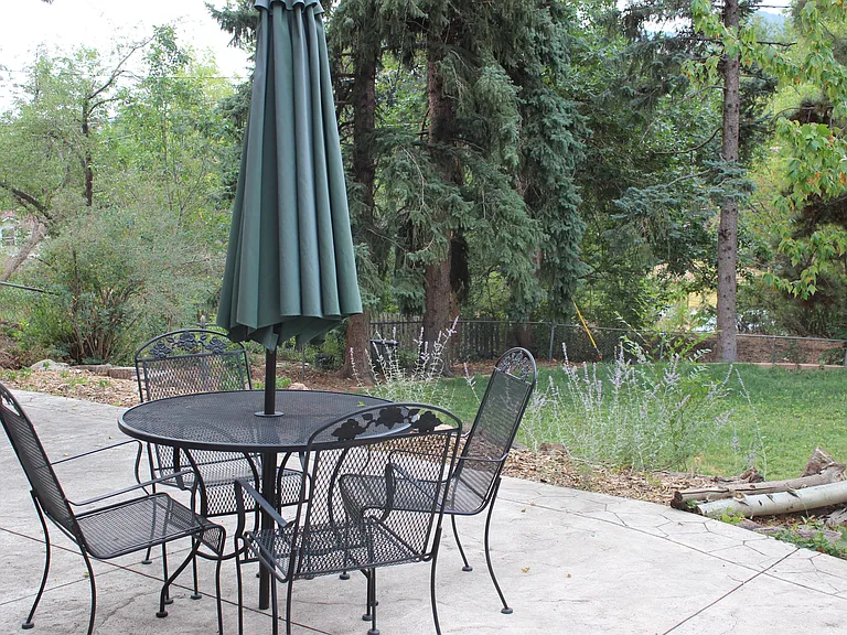 Uncovered outdoor seating