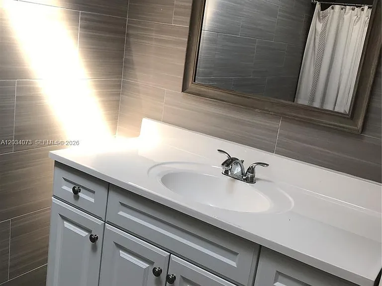 2444 SW 58th Mnr — Photo 11