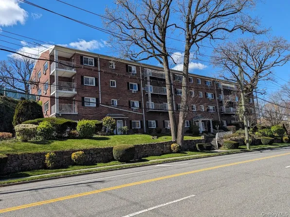 2333 Palmer Avenue #2F, New Rochelle, NY 10801