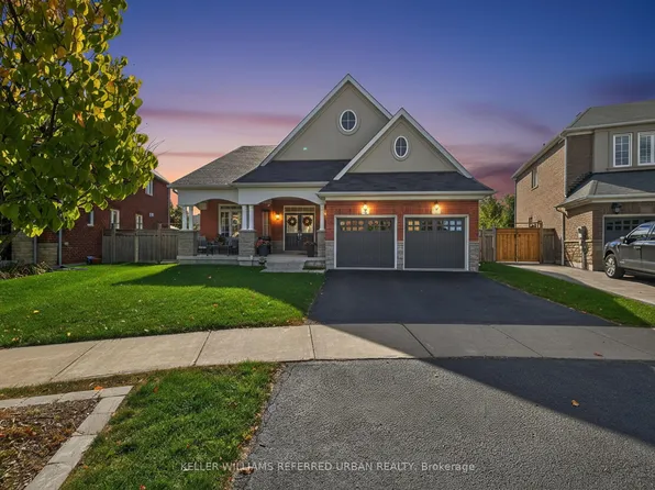 26 Waterton Way, Bradford West Gwillimbury, ON L3Z 0R3