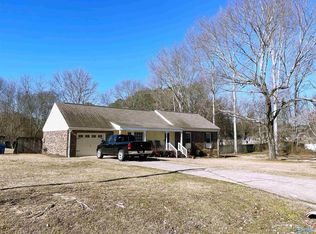 519 Baker St NE, Arab, AL 35016