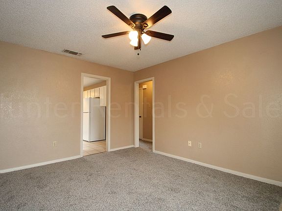 4th image of 909A N 7th St