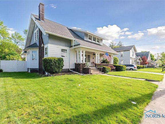2nd image of 411 Palmwood Ave