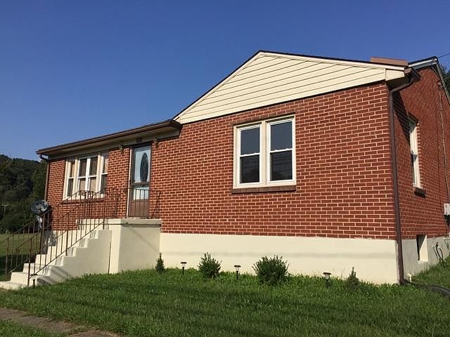 1st image of 3924 Catalpa Ave