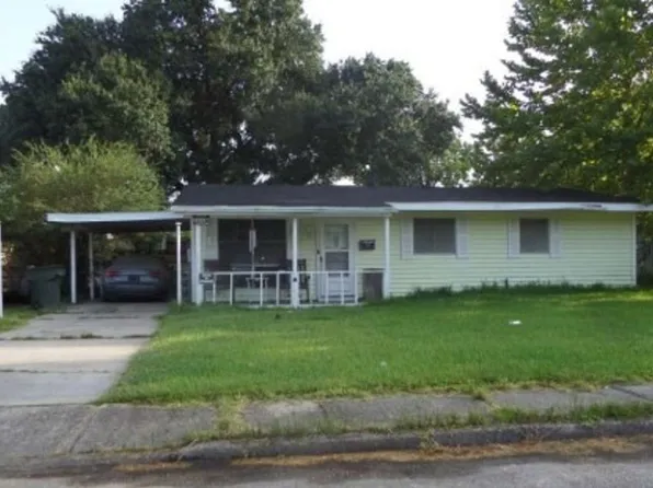 1517 Clover Dr, Lake Charles, LA 70607