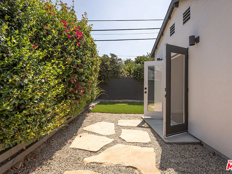 3618 Chesapeake Ave — Photo 2