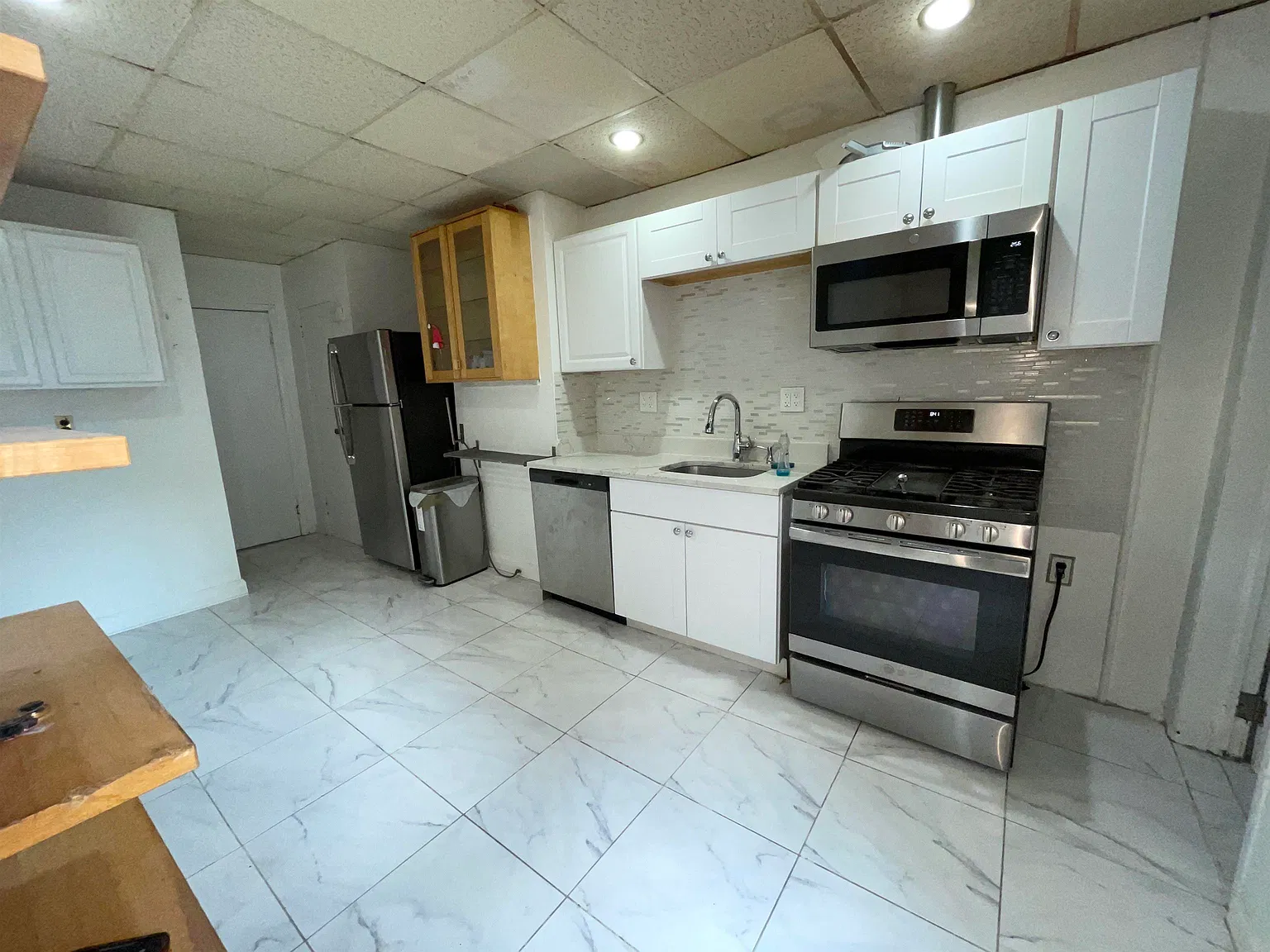 2 bed, 1.5 bath, $2,550 — Photo 3