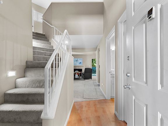 3rd image of 10178 SE Talbert St
