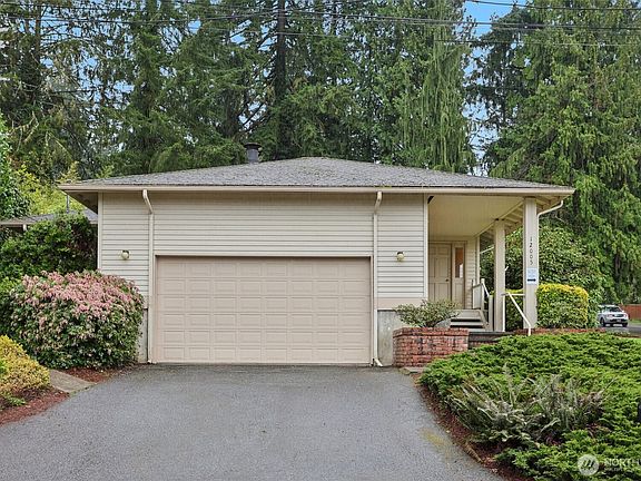2nd image of 12005 NE 83rd Street