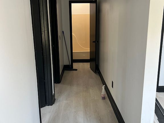 2nd image of 9 Gates St