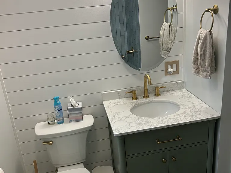 Brand new main bathroom