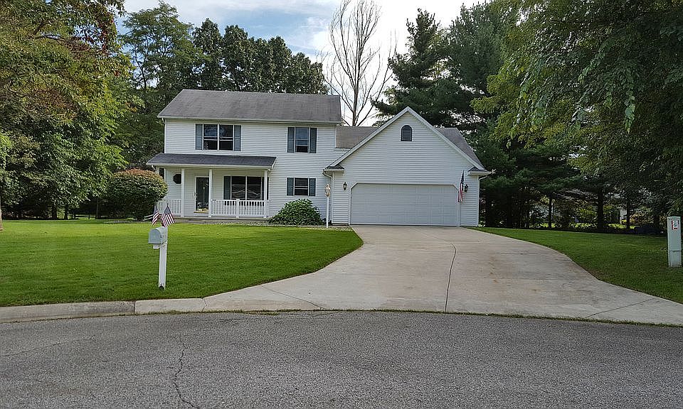1st image of 23036 Montrose Cir