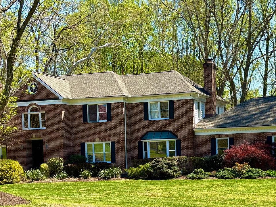 2nd image of 12321 Rivers Edge Dr