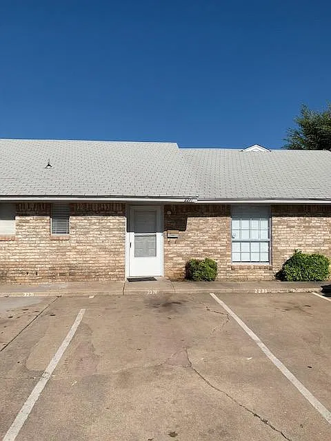 2271 Donna Dr #2271