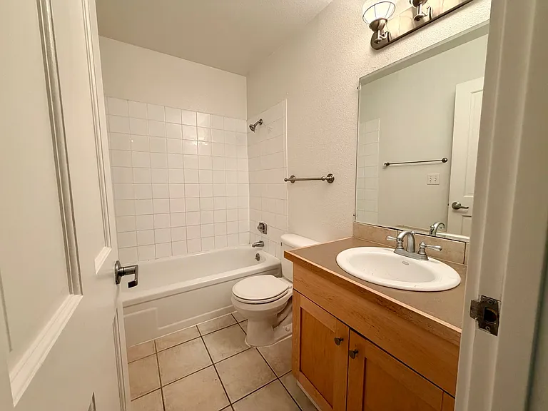 804 Market St — Photo 19