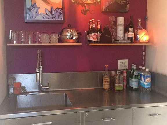 studio kitchenette wet bar 