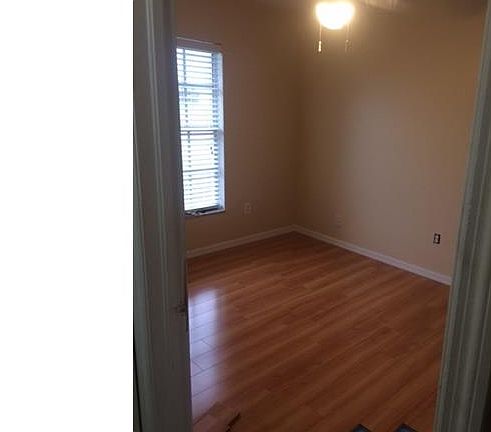 4th image of 2009 NW 1st Pl