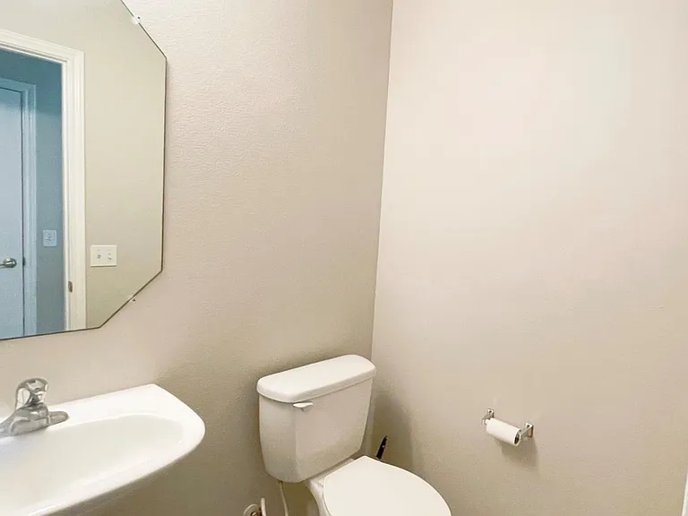 104 Cattail Cv — Photo 23
