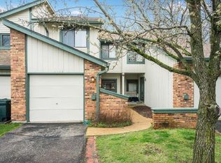 2028 Falling Brook Dr, Maryland Heights, MO