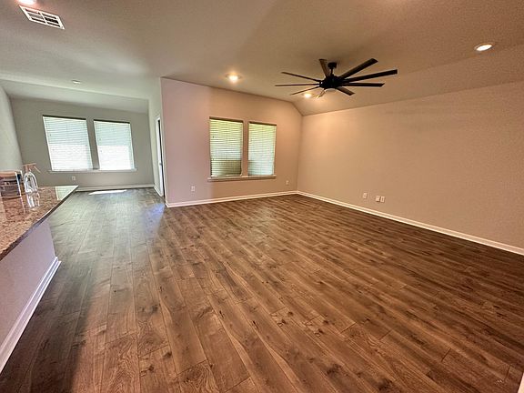 5th image of 119 Nova Lake Dr