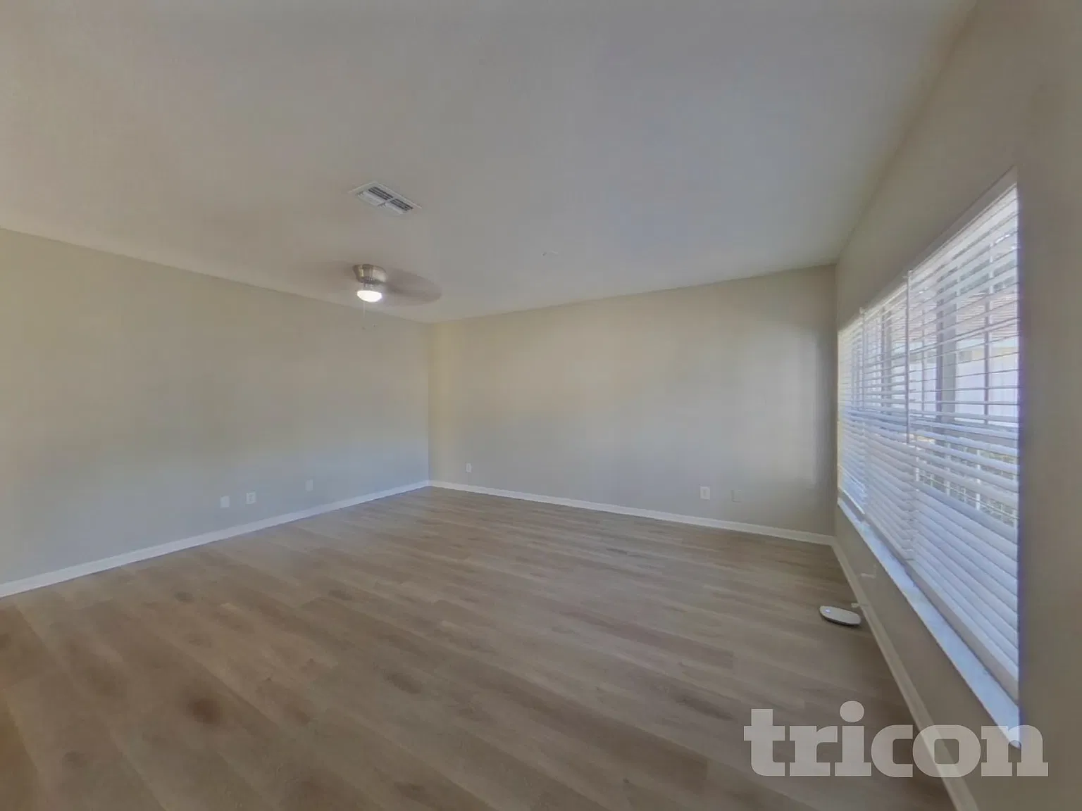 5020 Anclote River Street Wesley Chapel FL — Photo 2