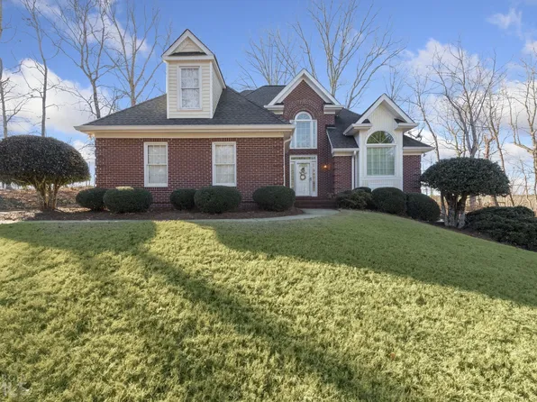 24 Laurel Lakes Dr, Carrollton, GA 30116